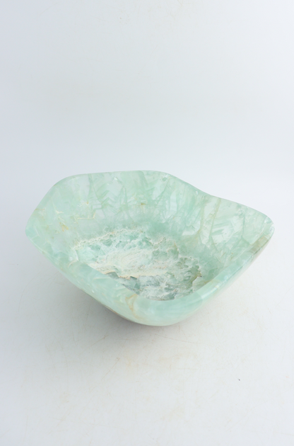 Fluorite Bowl - Expert Supplier of Wholesale Crystals & Bulk Gemstones