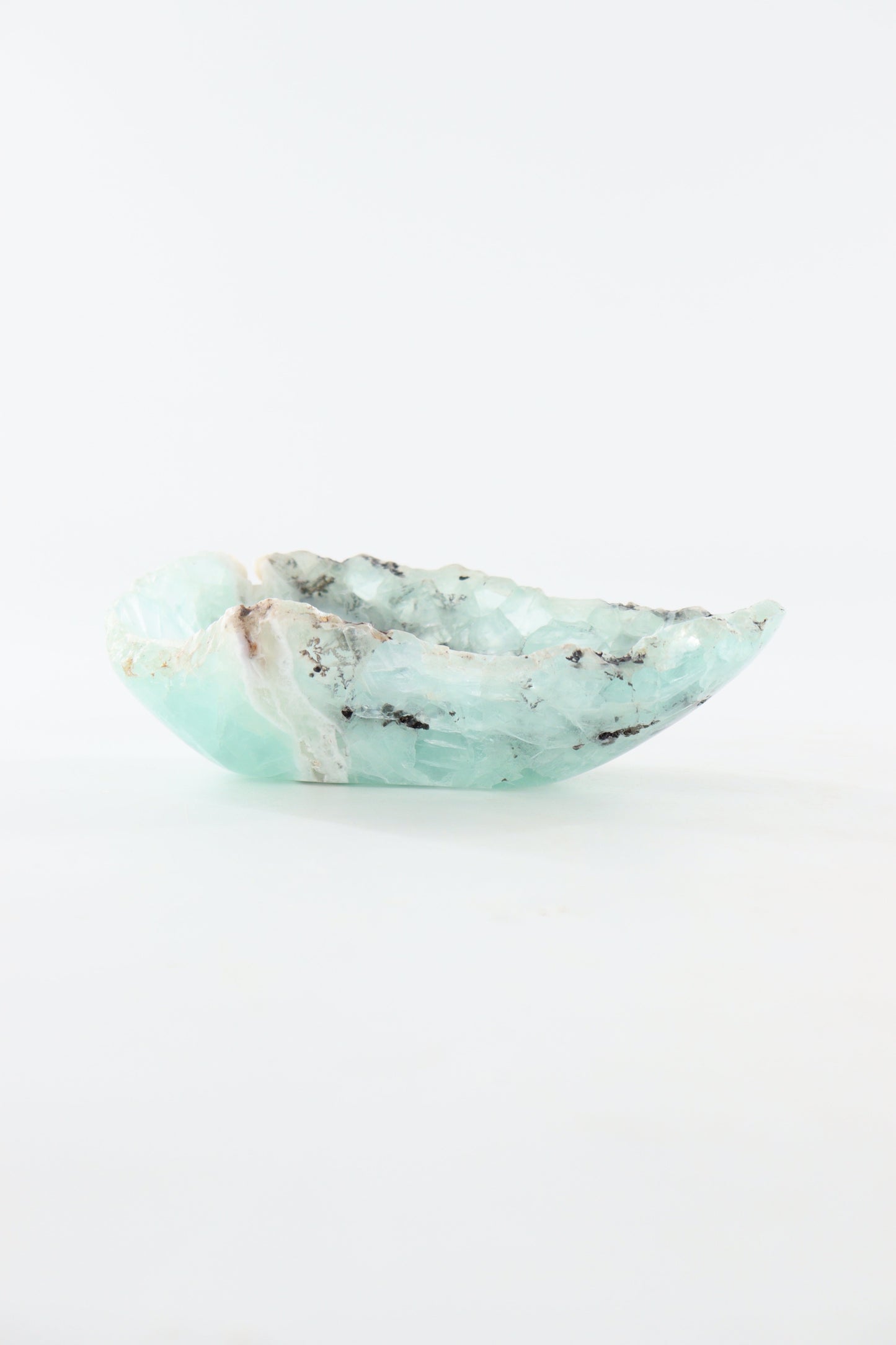 Fluorite Bowl - Expert Supplier of Wholesale Crystals & Bulk Gemstones