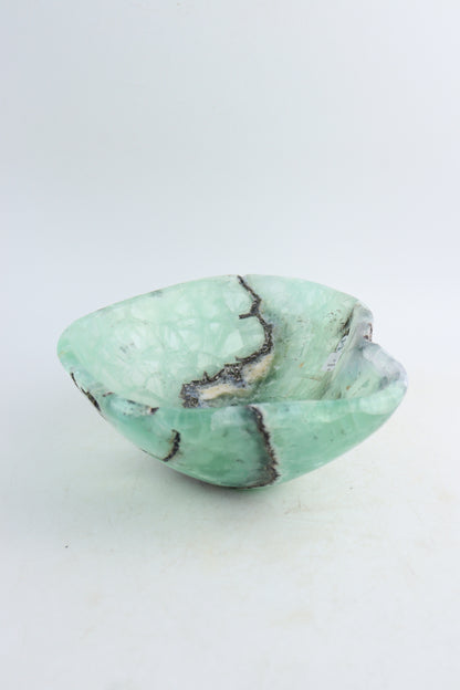 Fluorite Bowl - Expert Supplier of Wholesale Crystals & Bulk Gemstones