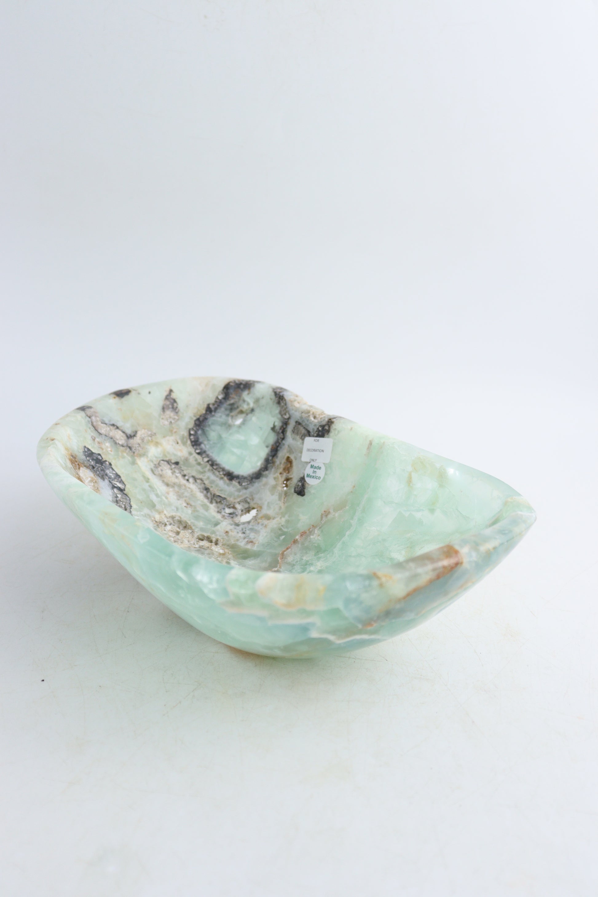 Fluorite Bowl - Expert Supplier of Wholesale Crystals & Bulk Gemstones