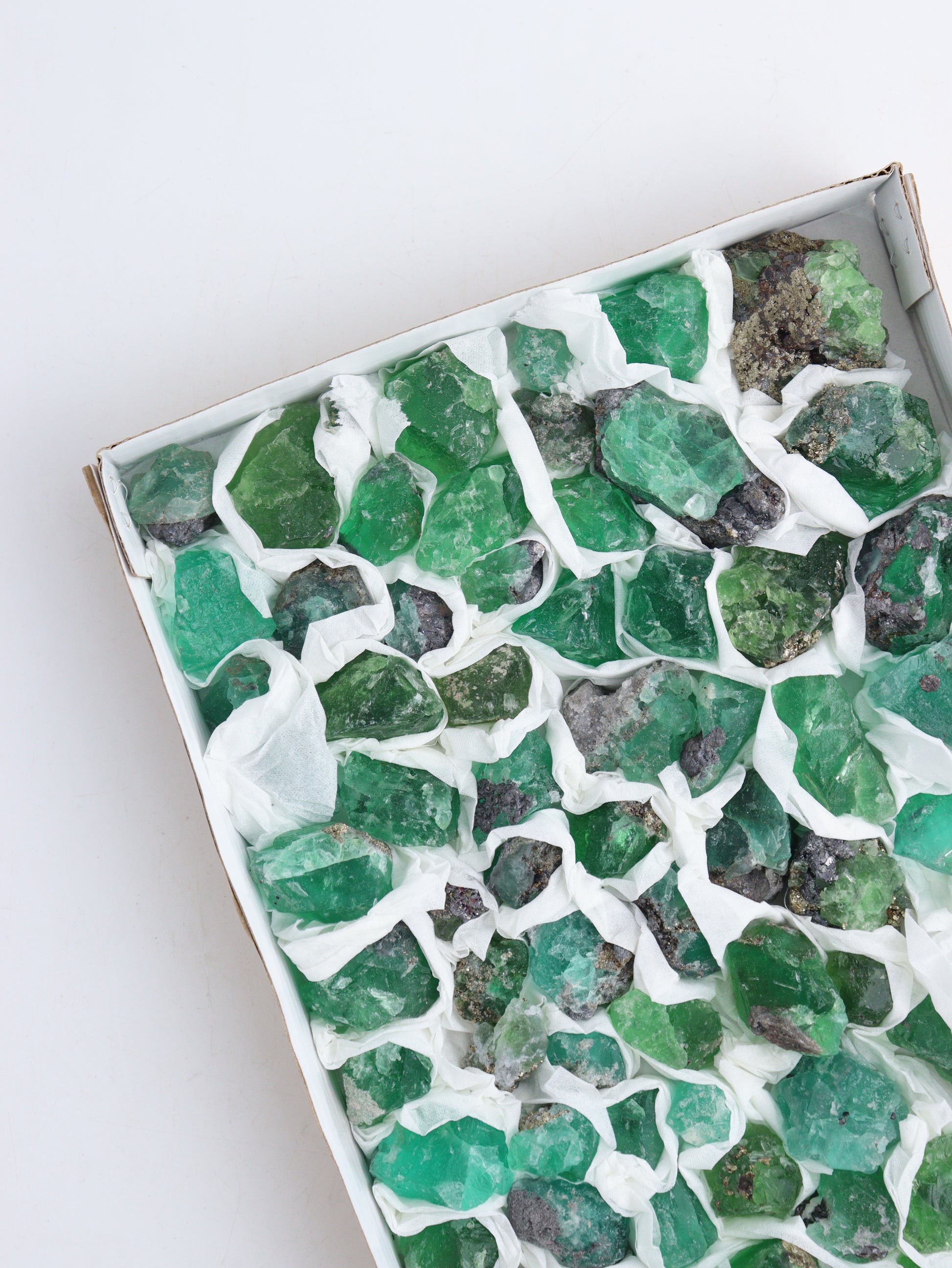 Fluorite Rough Flat - Expert Wholesale and Supplier of Wholesale Crystals & Bulk Gemstones, ["Flats","Fluorite","Rough"]