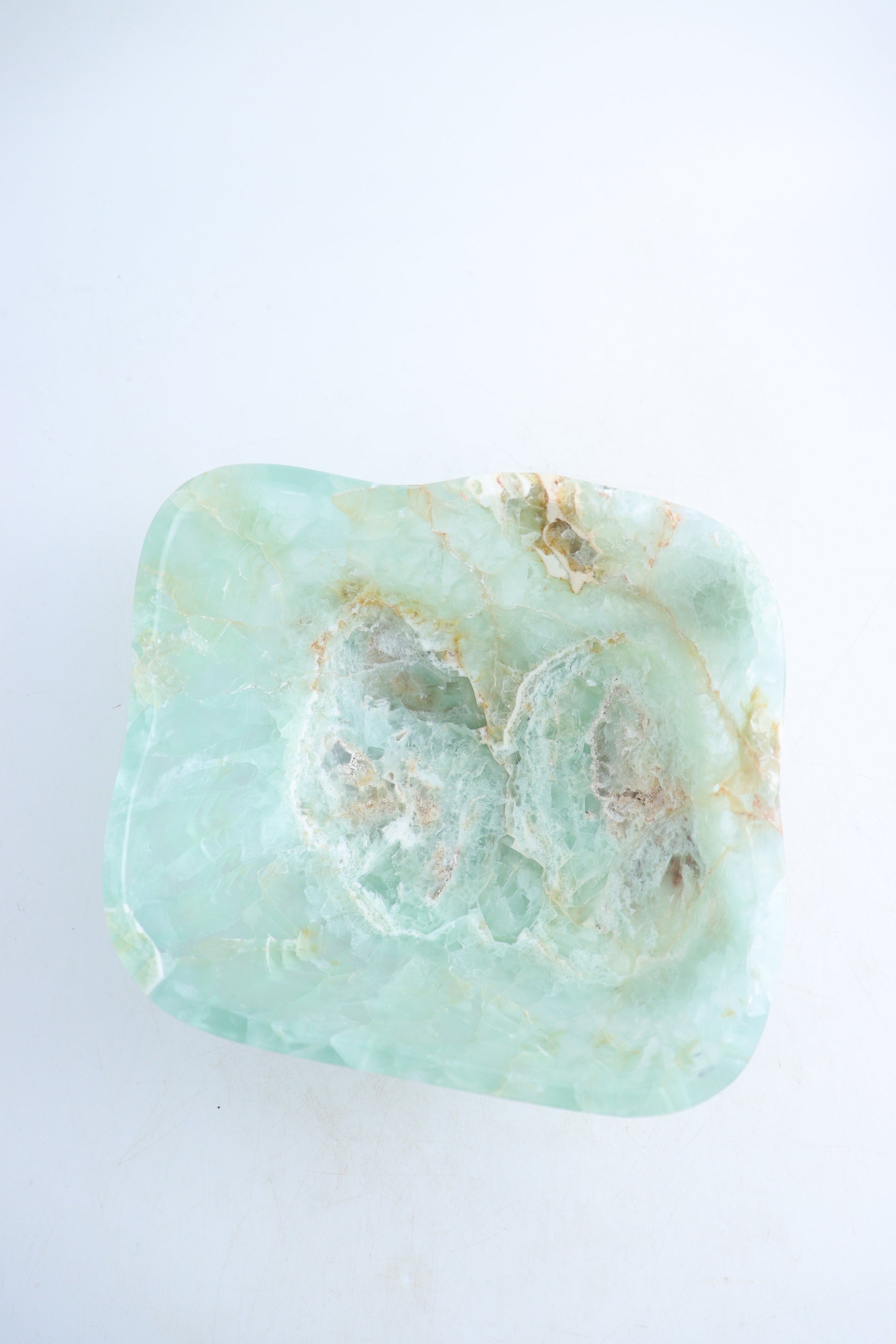 Fluorite Bowl - Expert Supplier of Wholesale Crystals & Bulk Gemstones