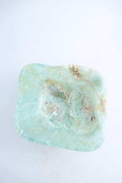 Fluorite Bowl - Expert Supplier of Wholesale Crystals & Bulk Gemstones
