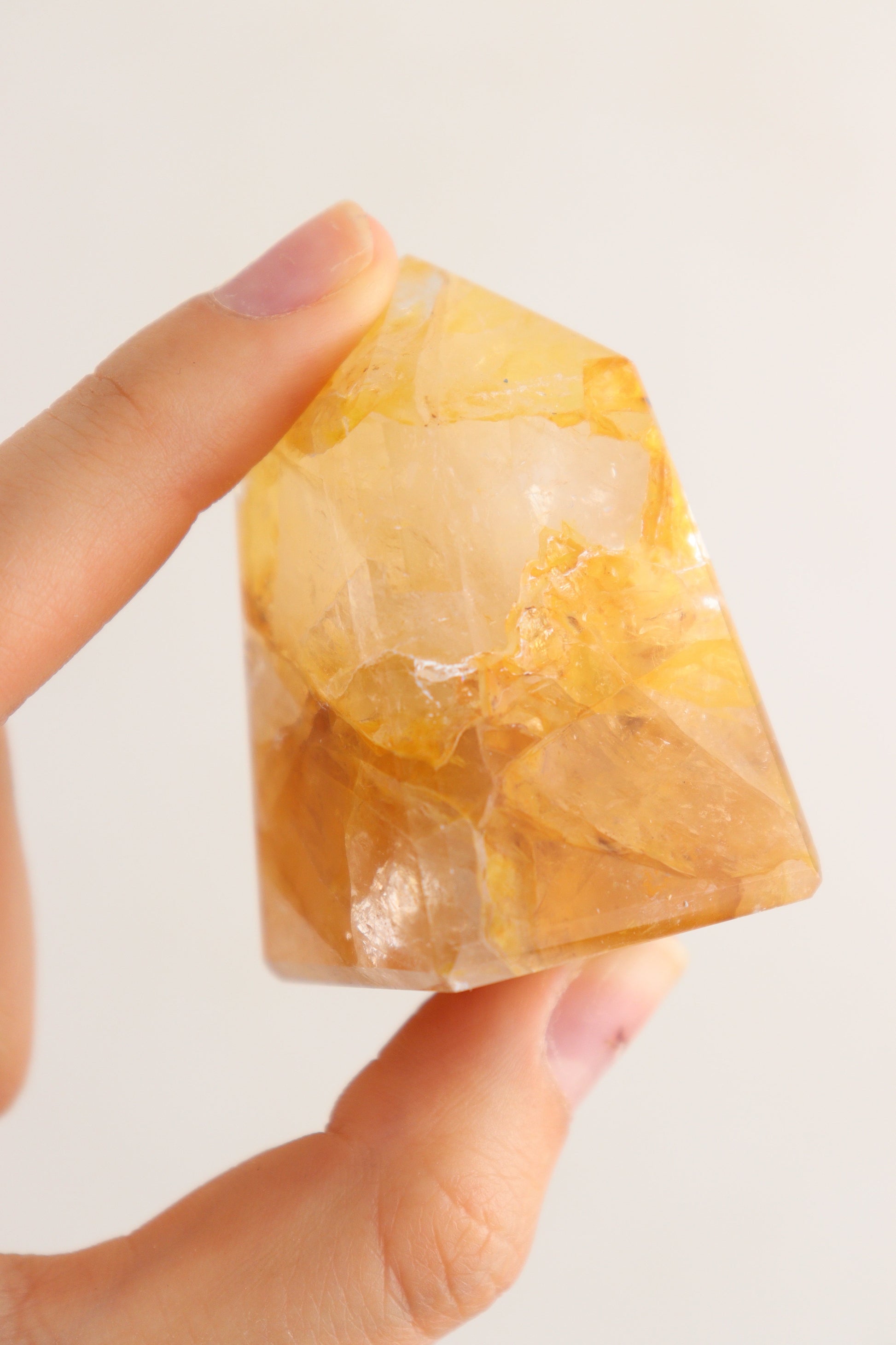 Golden Healer Towers - Expert Supplier of Wholesale Crystals & Bulk Gemstones