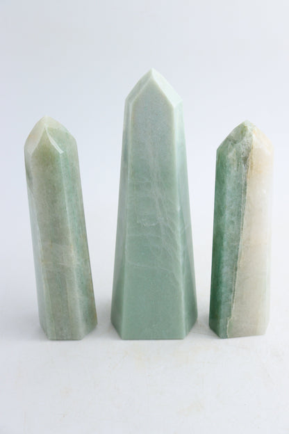 Green Aventurine Towers - Expert Supplier of Wholesale Crystals & Bulk Gemstones