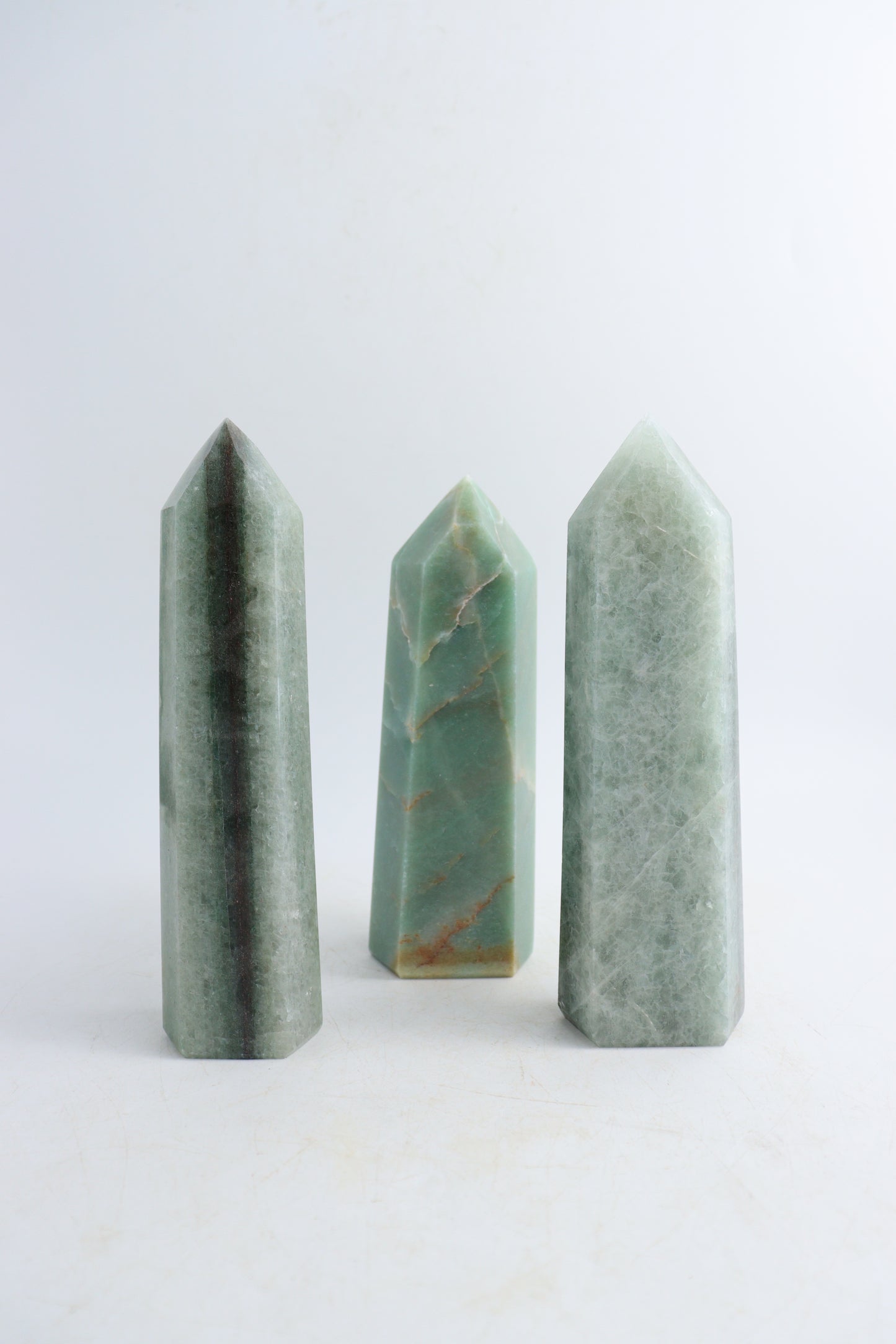 Green Aventurine Towers - Expert Supplier of Wholesale Crystals & Bulk Gemstones