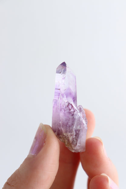 Guerrero Amethyst Points - Expert Supplier of Wholesale Crystals & Bulk Gemstones