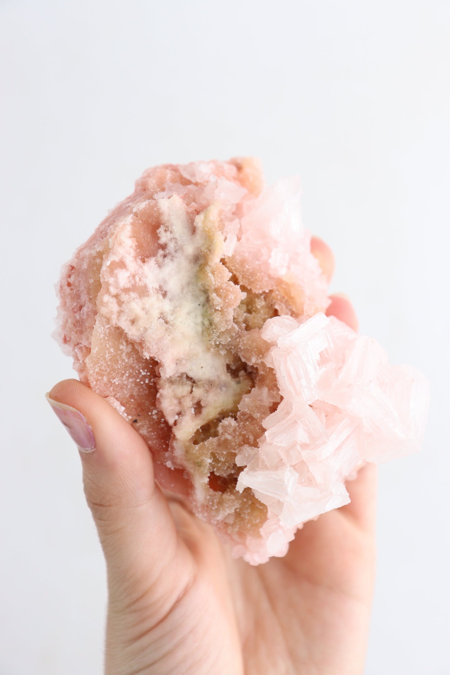 Halite Flat - Expert Supplier of Wholesale Crystals & Bulk Gemstones