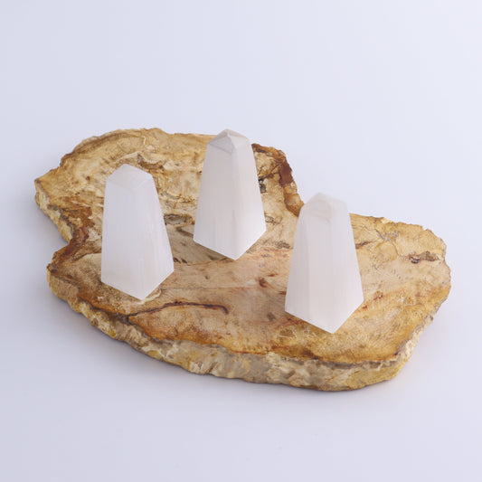 One Selenite (Satin Spar) Obelisk 6 cm - Expert Wholesale and Supplier of Wholesale Crystals & Bulk Gemstones, ["close_30","Morocco","Selenite","Towers"]