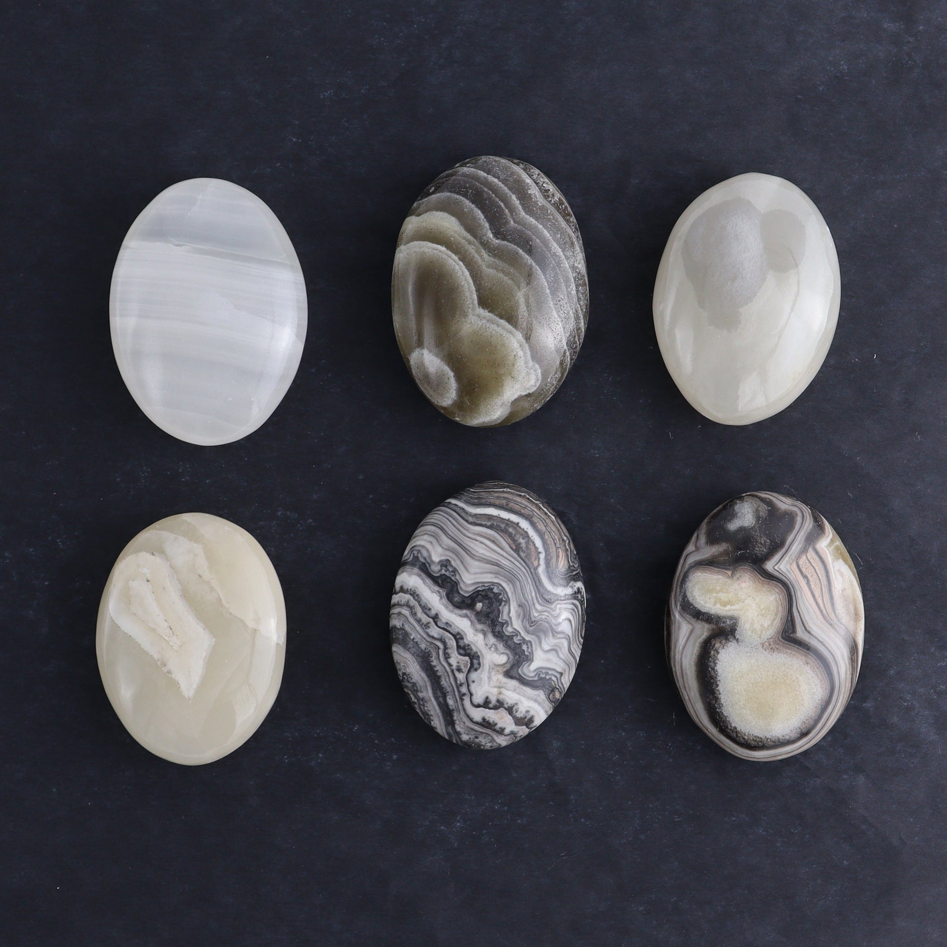 Onyx Palm Stones 1 kg Set - Expert Wholesale and Supplier of Wholesale Crystals & Bulk Gemstones, ["Mexico","onyx","Palm Stones"]