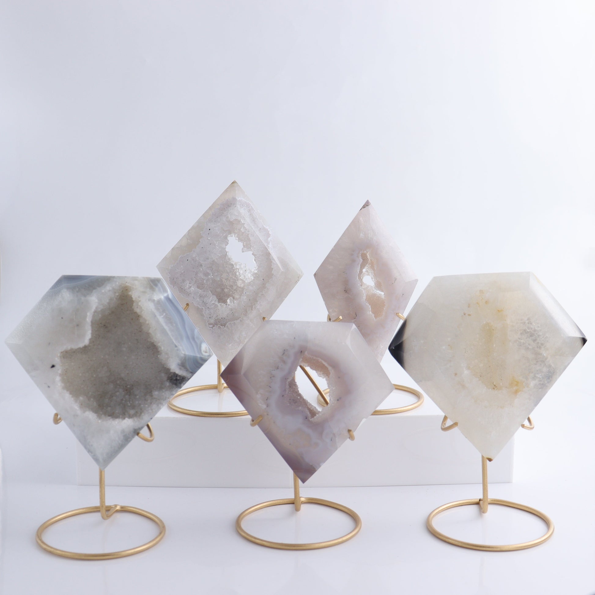 Agate Diamond Carving with Stands Set of 5 - Expert Wholesale and Supplier of Wholesale Crystals & Bulk Gemstones, ["Agate","Diamond"]