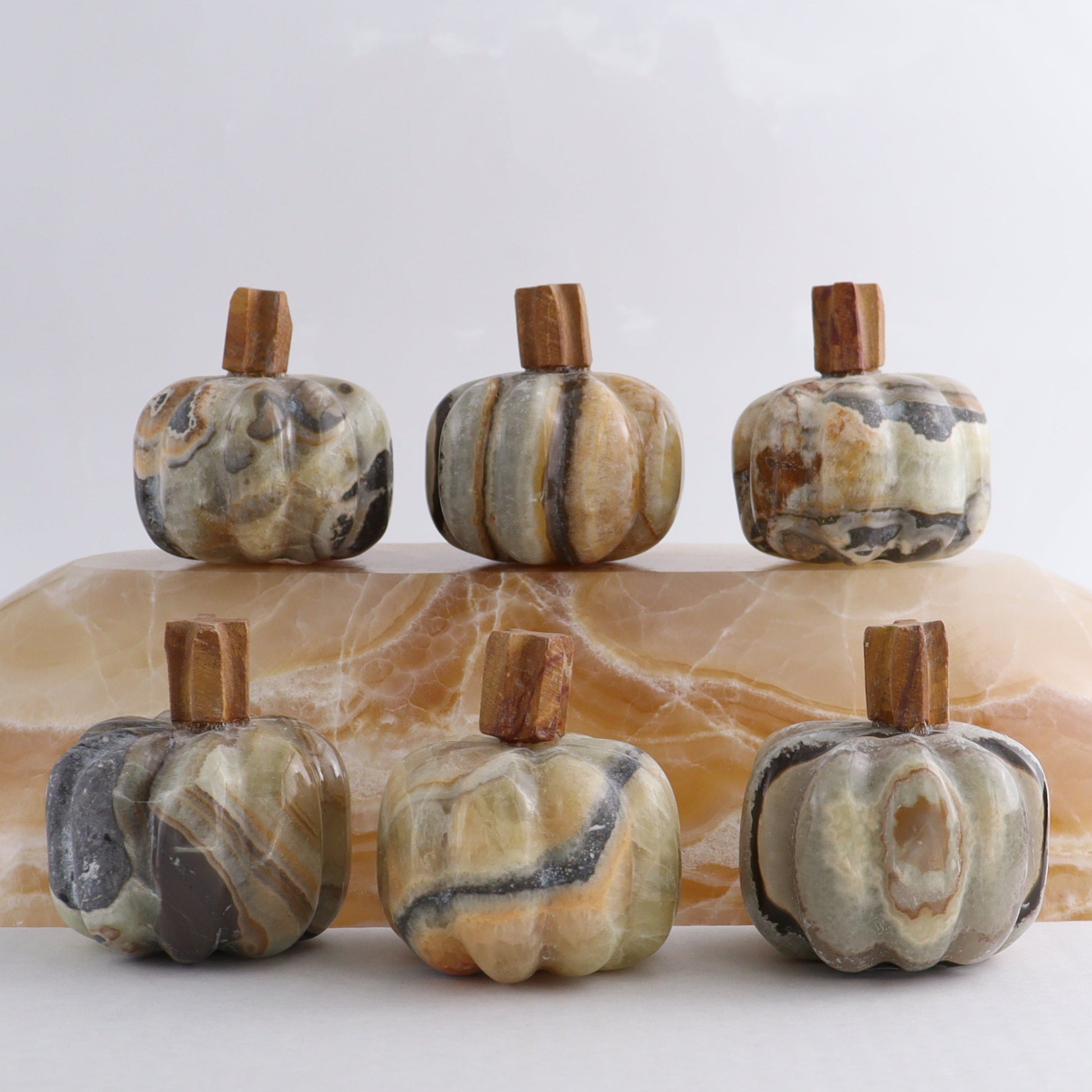 Green Onyx Pumpkins Set of 6 - Expert Wholesale and Supplier of Wholesale Crystals & Bulk Gemstones, ["Catalog Onyx","Mexico","onyx","Pumpkin"]