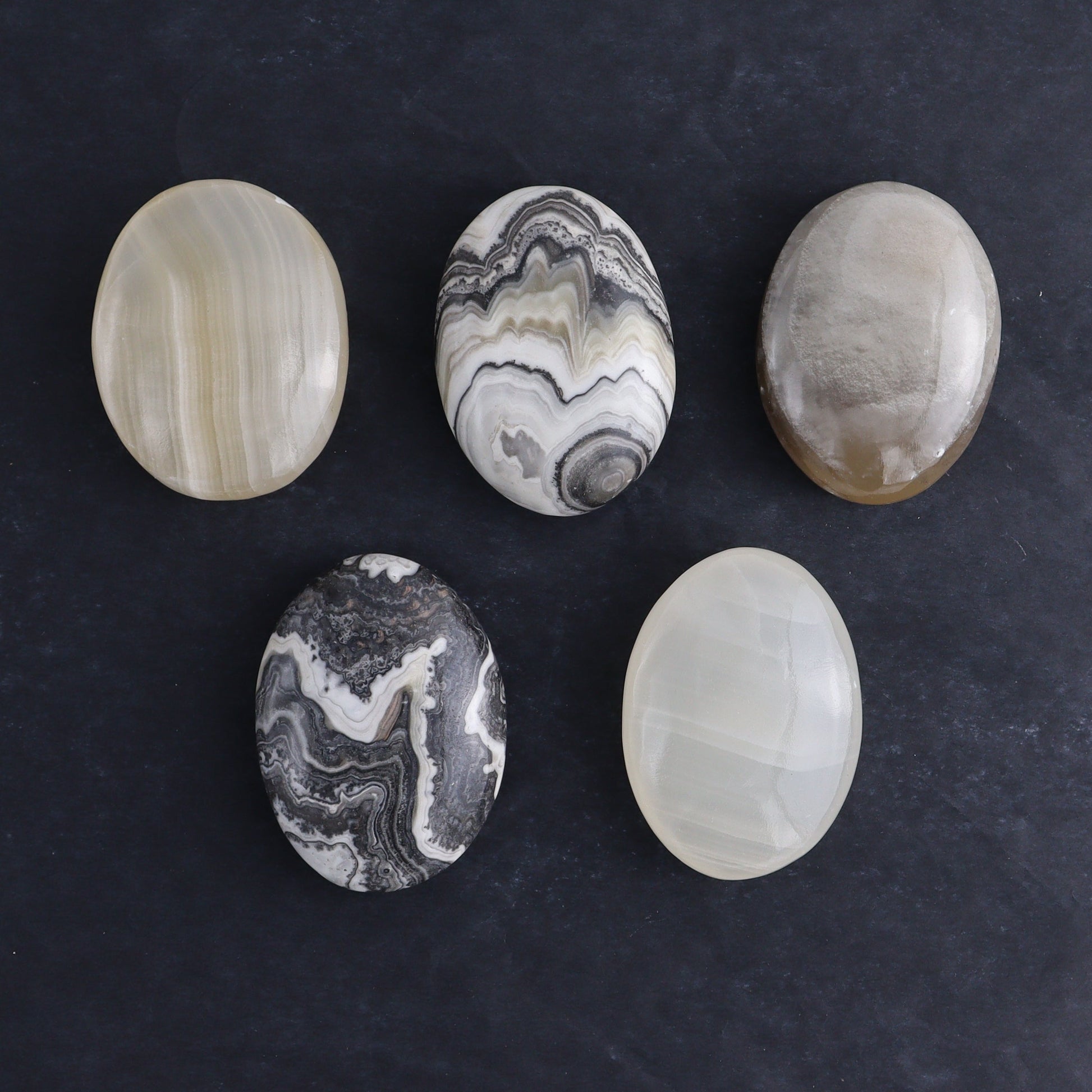 Onyx Palm Stones 1 kg Set - Expert Wholesale and Supplier of Wholesale Crystals & Bulk Gemstones, ["Mexico","onyx","Palm Stones"]