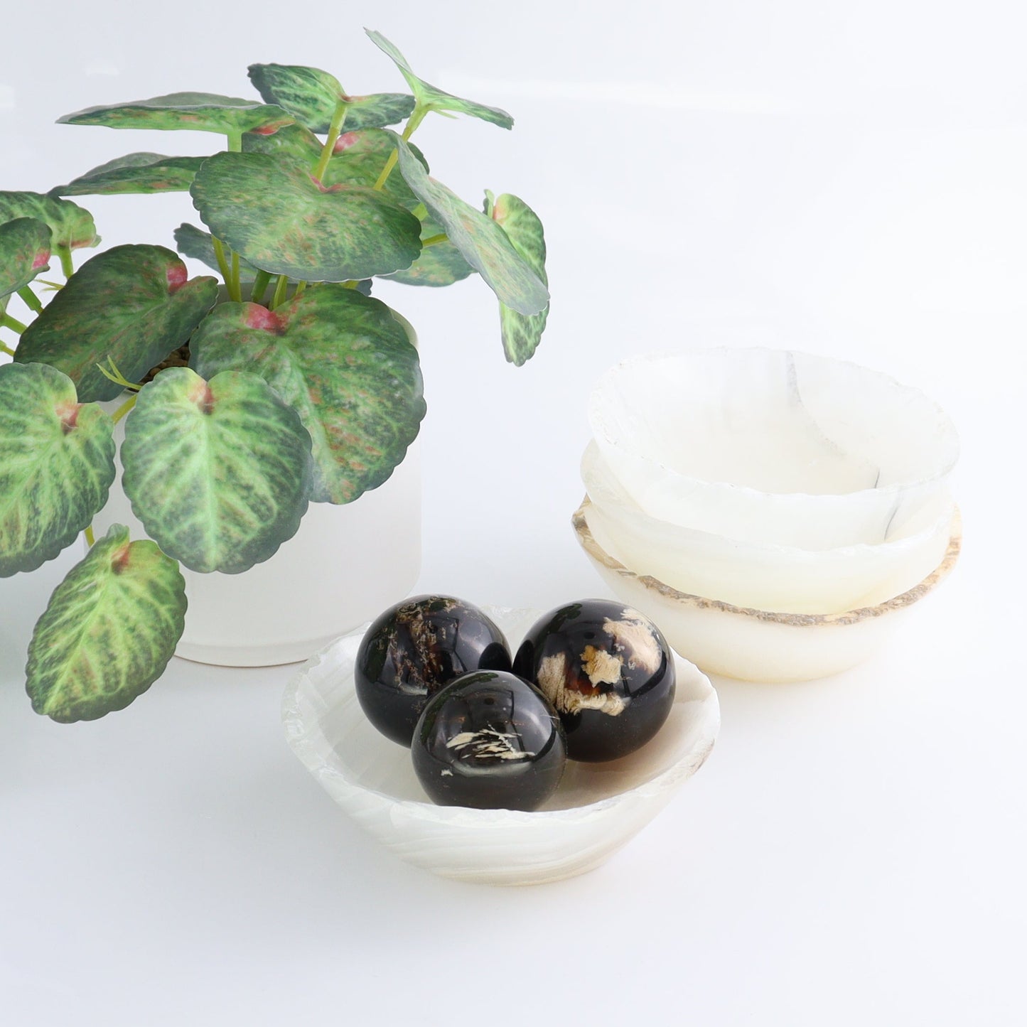 One Bowl (12 cm) Mexican Onyx/Calcite White Rough - Expert Wholesale and Supplier of Wholesale Crystals & Bulk Gemstones, ["bowl","Calcite","Catalog Onyx","Decorative Dish","Mexico","onyx"]