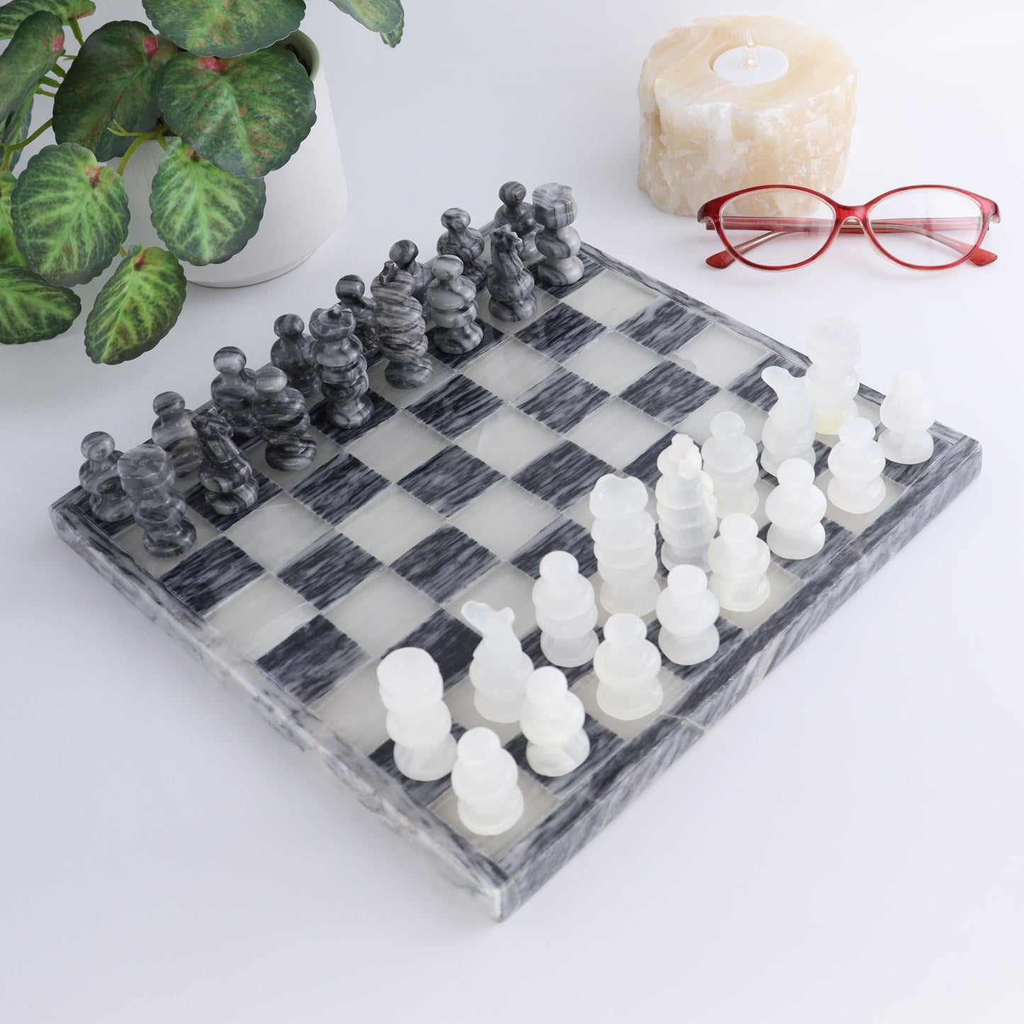 Medium Onyx and Marble Chess Set (Gray) - Expert Wholesale and Supplier of Wholesale Crystals & Bulk Gemstones, ["Black Marble","Catalog Onyx","Marble","onyx"]