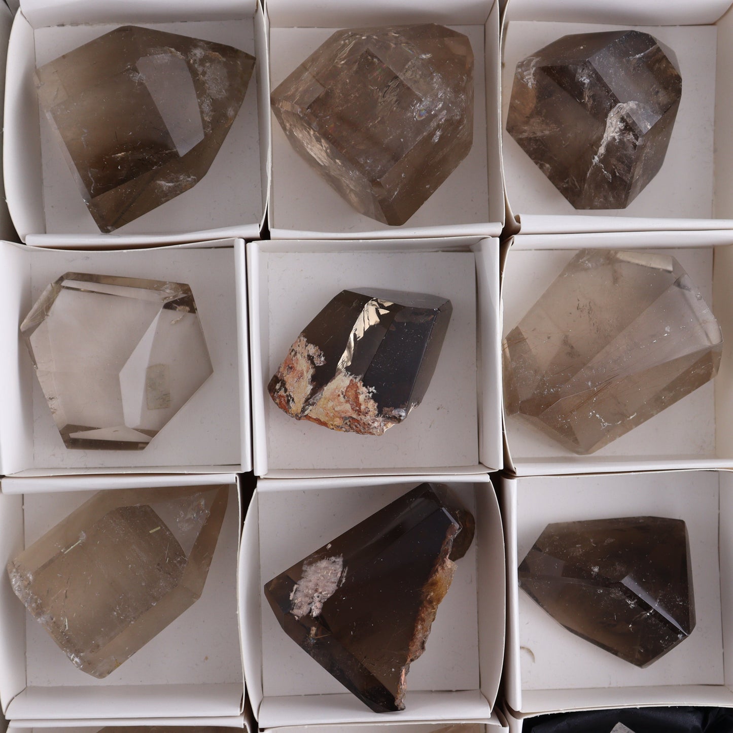 Quartz Mixed Set of 15 - Expert Wholesale and Supplier of Wholesale Crystals & Bulk Gemstones, ["Brazil","Clear Quartz","Quartz","Smoky Quartz"]