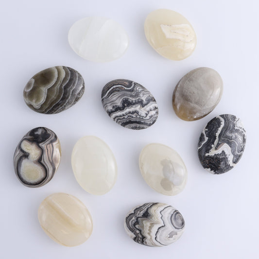 Onyx Palm Stones 1 kg Set - Expert Wholesale and Supplier of Wholesale Crystals & Bulk Gemstones, ["Mexico","onyx","Palm Stones"]