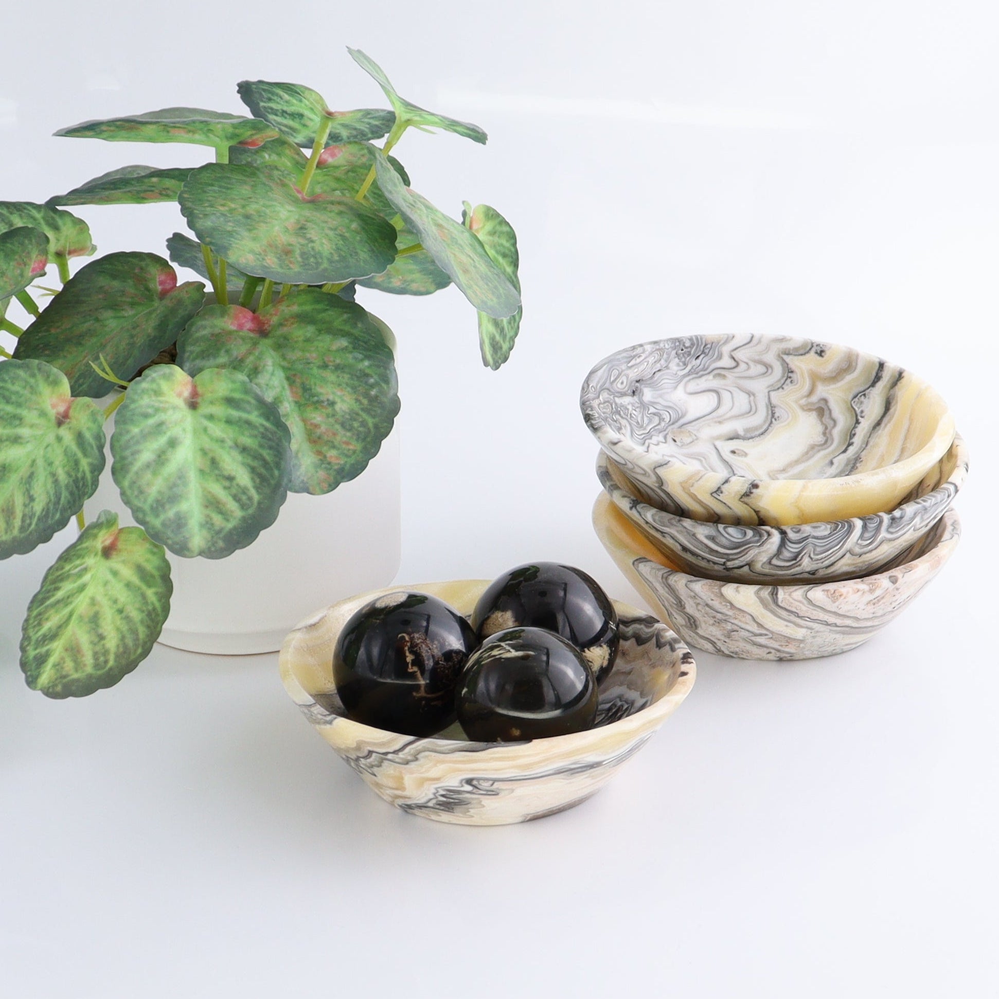 One Bowl (12 cm) Mexican Onyx/Calcite Yellow Zebra Polished - Expert Wholesale and Supplier of Wholesale Crystals & Bulk Gemstones, ["bowl","Calcite","Catalog Onyx","Decorative Dish","Mexico","onyx"]
