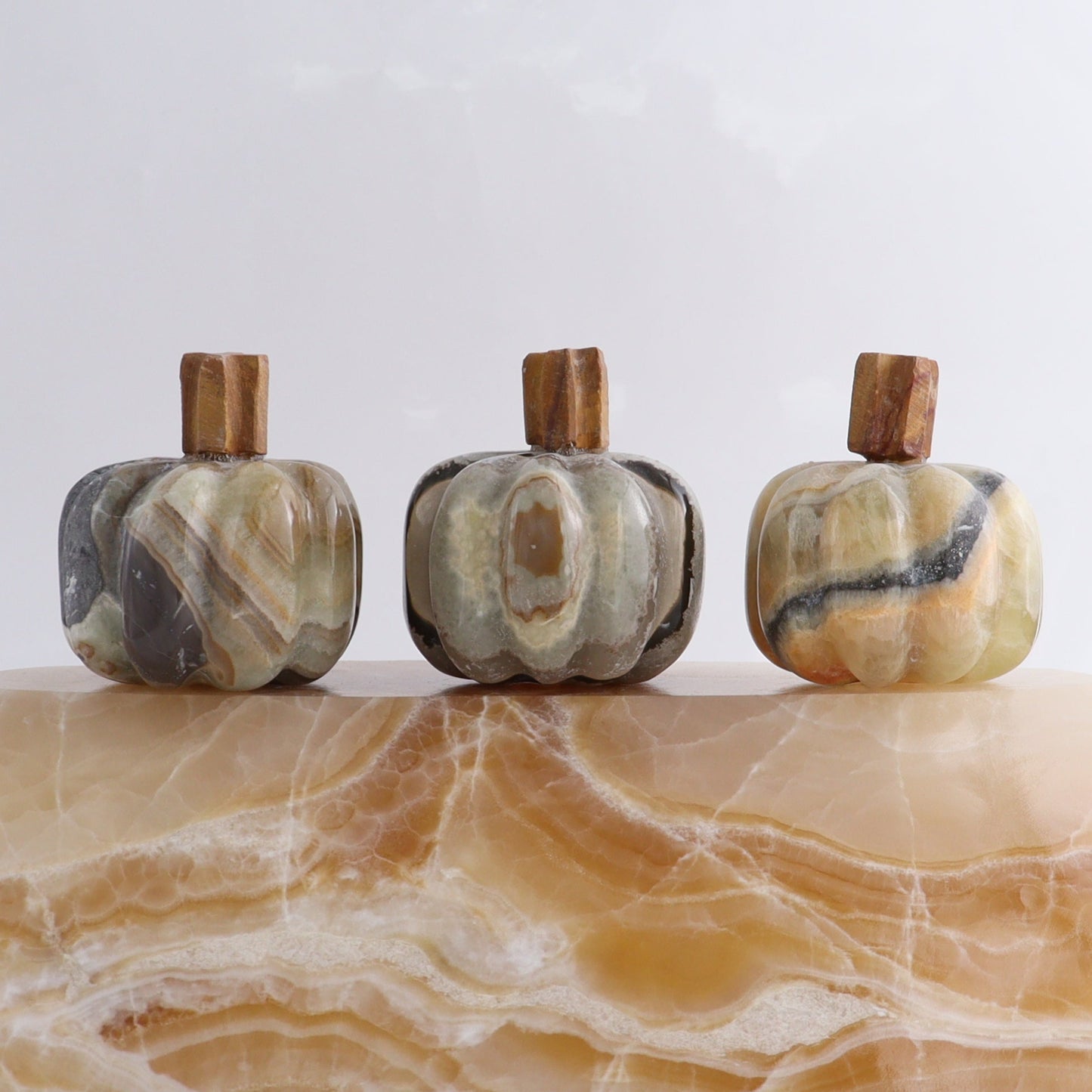 Green Onyx Pumpkins Set of 6 - Expert Wholesale and Supplier of Wholesale Crystals & Bulk Gemstones, ["Catalog Onyx","Mexico","onyx","Pumpkin"]