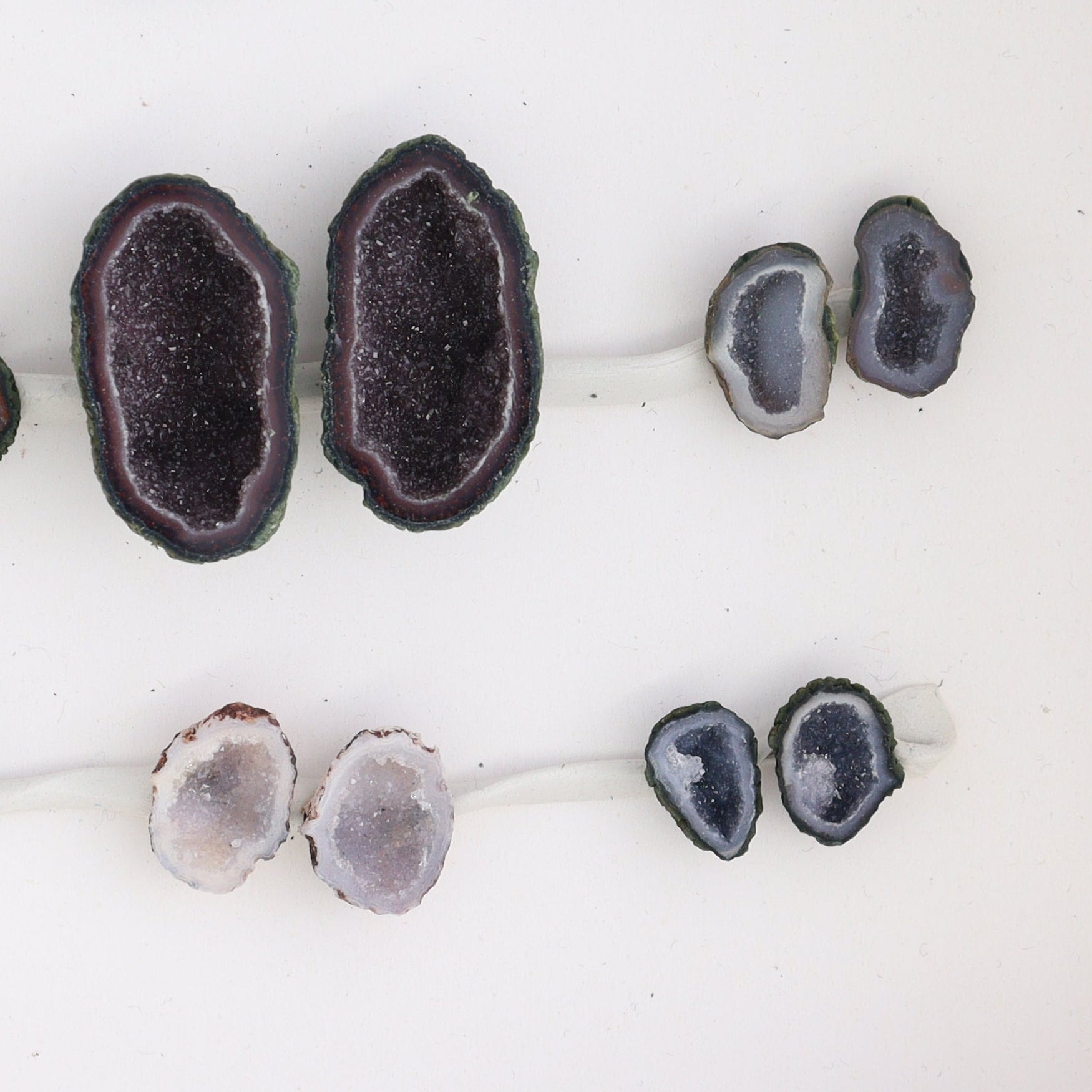 Tabasco Geodes 10 Pairs - Expert Wholesale and Supplier of Wholesale Crystals & Bulk Gemstones, ["Geodes","Tabasco Geode"]