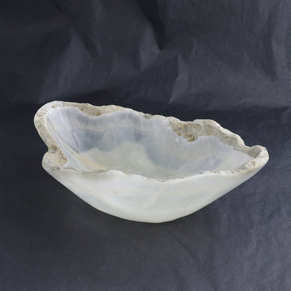 One Bowl Mexican Onyx/Calcite White with Grey Stone Edge