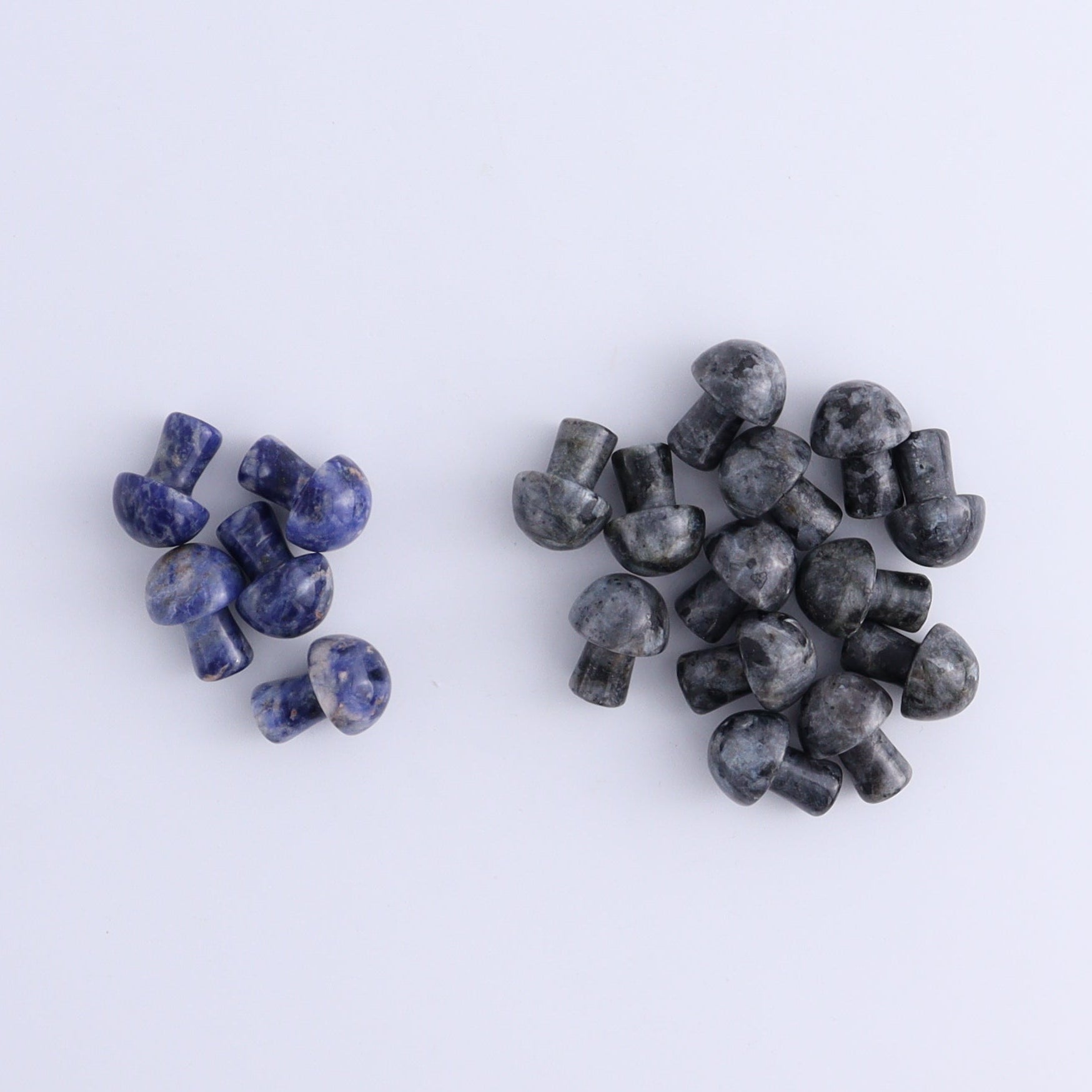 80 pcs Mini Mushrooms Obsidian, Carnelian, Sodalite & Larvikite - Expert Wholesale and Supplier of Wholesale Crystals & Bulk Gemstones, ["Black Obsidian","carnelian","larvikite","Mushrooms","Obsidian","Sodalite"]