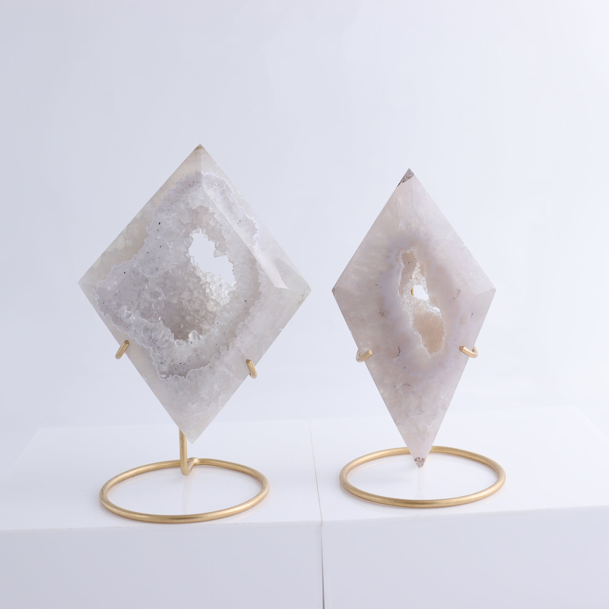 Agate Diamond Carving with Stands Set of 5 - Expert Wholesale and Supplier of Wholesale Crystals & Bulk Gemstones, ["Agate","Diamond"]
