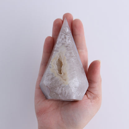 Agate Obelisk Set of 3 - Expert Wholesale and Supplier of Wholesale Crystals & Bulk Gemstones, ["Agate","Brazil","moons"]