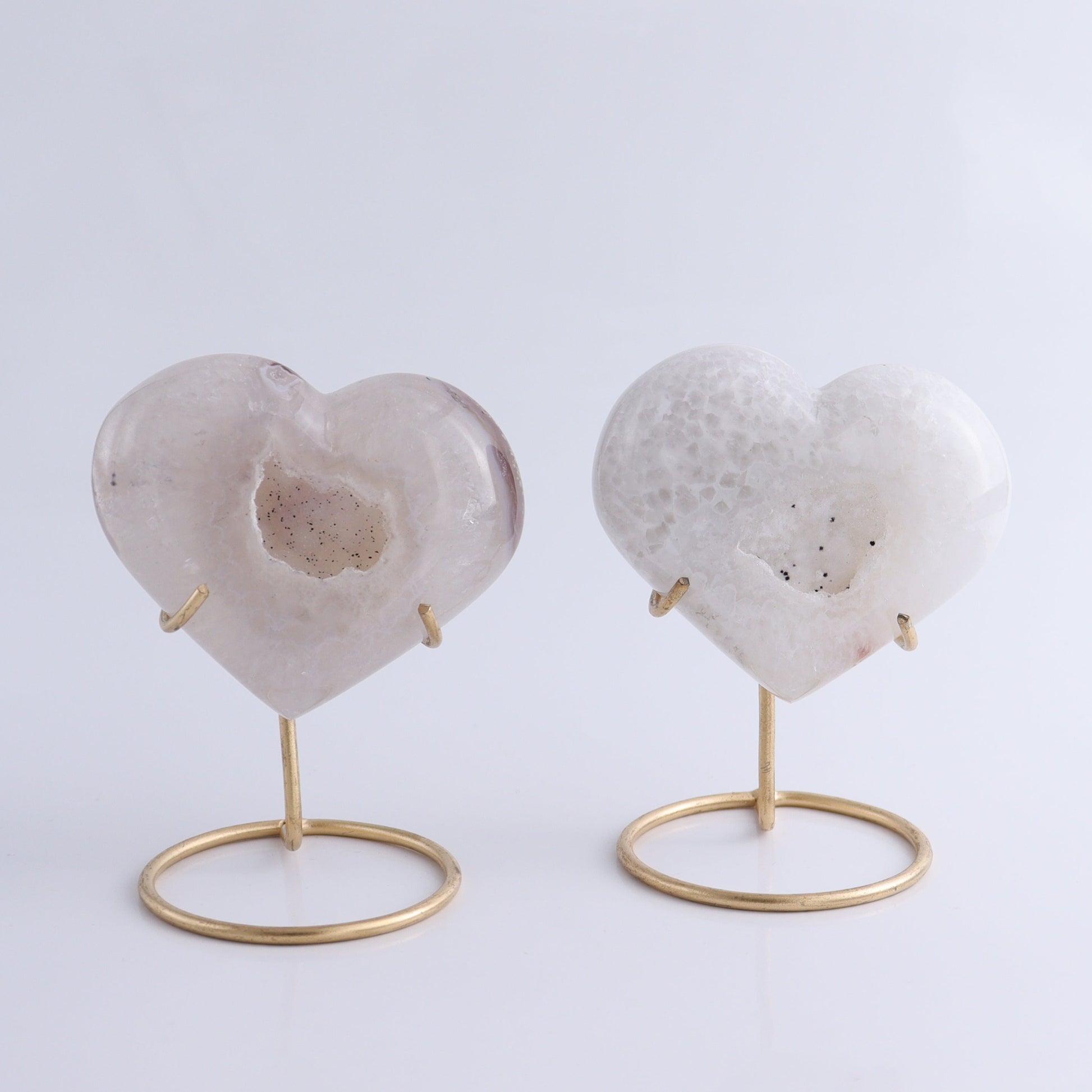 Agate Hearts with Stand Set of 6 - Expert Wholesale and Supplier of Wholesale Crystals & Bulk Gemstones, ["Agate","Brazil","Hearts"]
