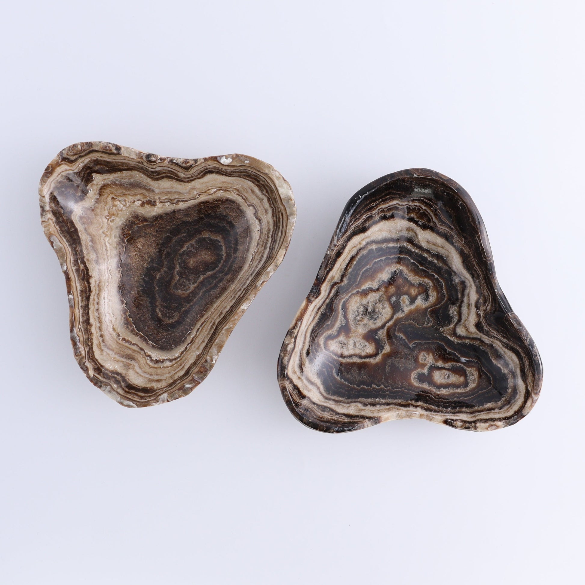 One Mexican Onyx/Calcite Chocolate Triangular Bowl - Expert Wholesale and Supplier of Wholesale Crystals & Bulk Gemstones, ["Calcite","Catalog Onyx","Decorative Dish","Mexico","onyx"]