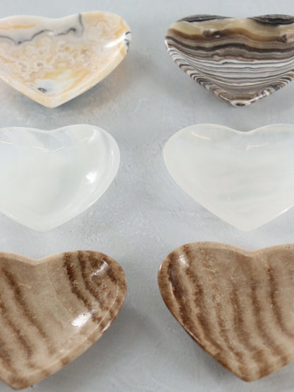 Mixed Onyx Heart Bowls Set of 6 - Expert Supplier of Wholesale Crystals & Bulk Gemstones