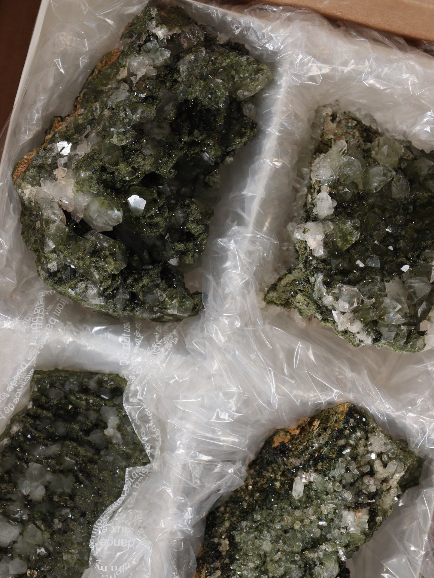 Epidote Flat Set of 4 - Expert Supplier of Wholesale Crystals & Bulk Gemstones