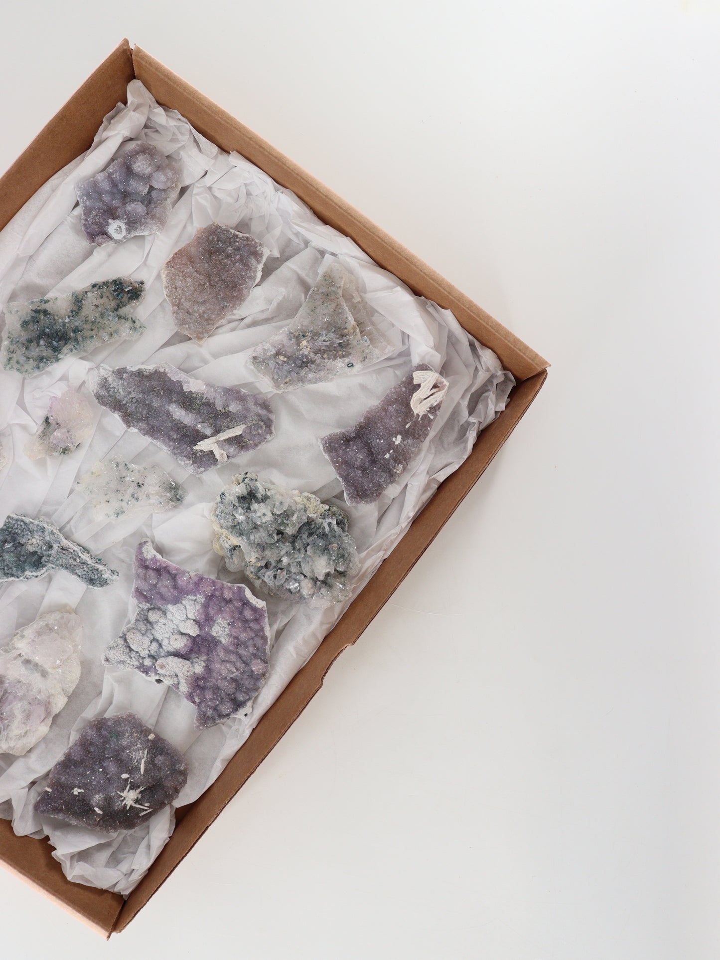 Amethyst Flower Set of 15 - Expert Wholesale and Supplier of Wholesale Crystals & Bulk Gemstones, []