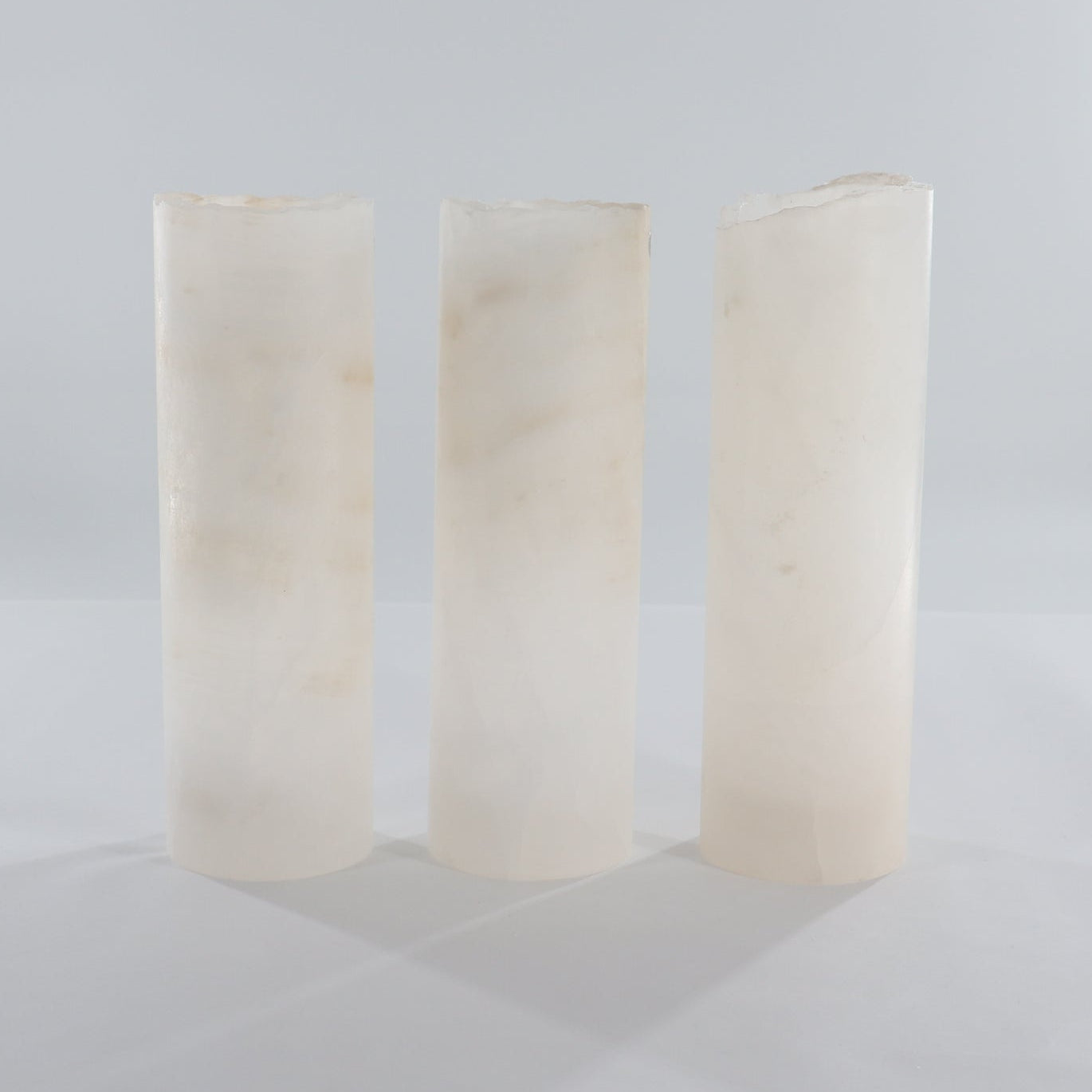 One Small White Rough Top Onyx Lamp Blind