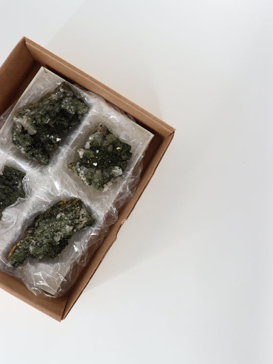 Epidote Flat Set of 4 - Expert Supplier of Wholesale Crystals & Bulk Gemstones