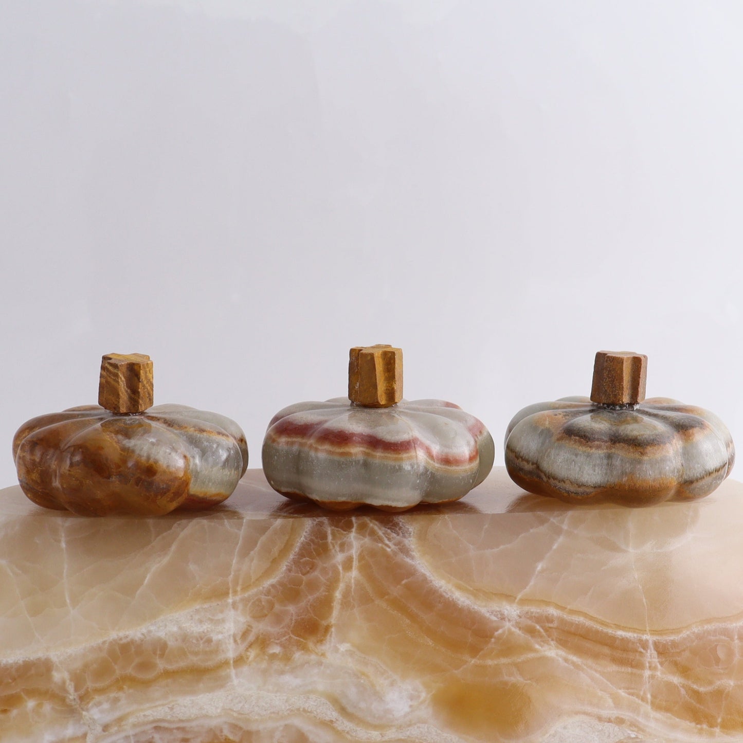 Green Onyx Pumpkins Set of 6 - Expert Wholesale and Supplier of Wholesale Crystals & Bulk Gemstones, ["Catalog Onyx","Mexico","onyx","Pumpkin"]