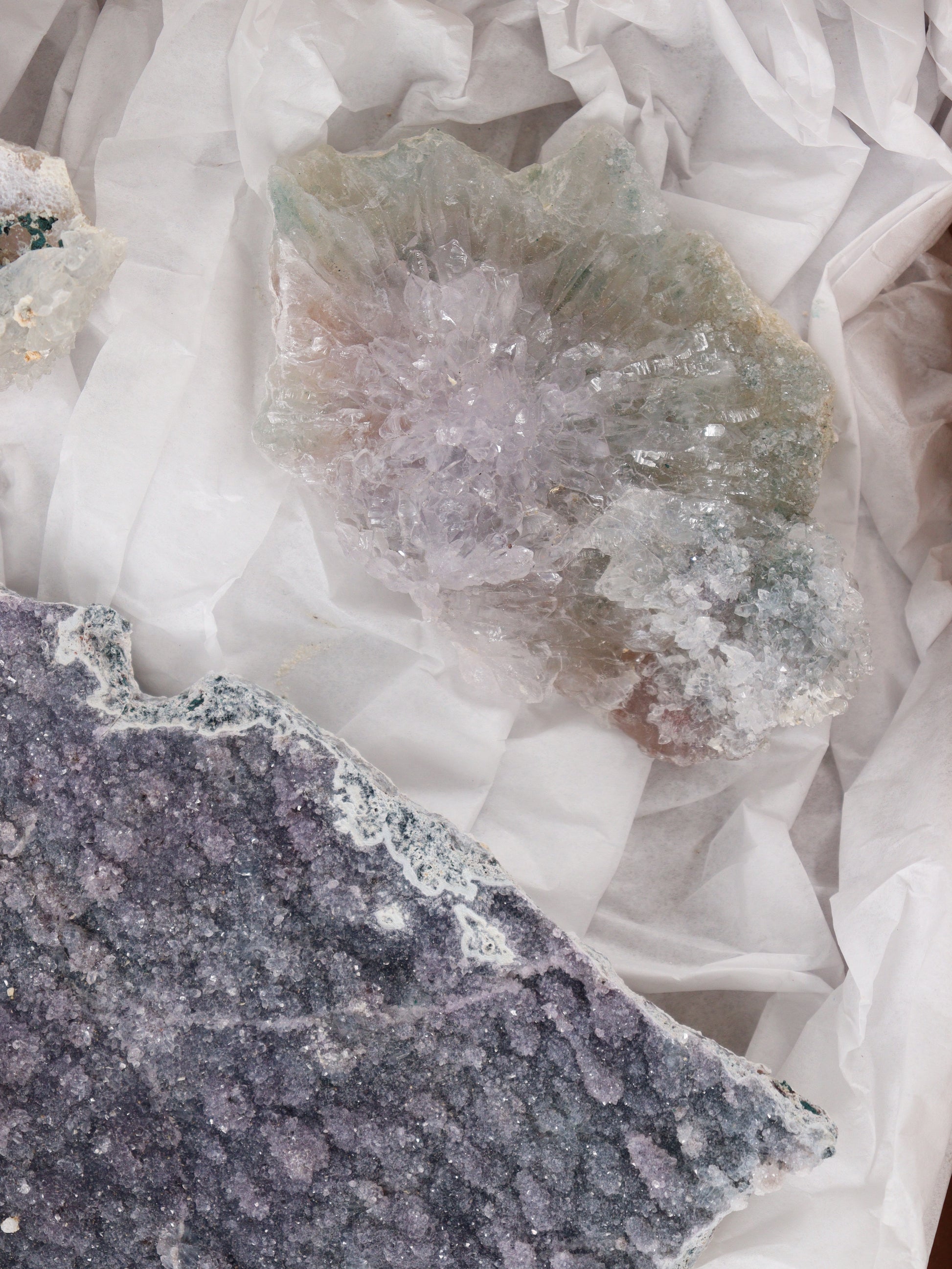 Amethyst Flower Set of 5 - Expert Wholesale and Supplier of Wholesale Crystals & Bulk Gemstones, []