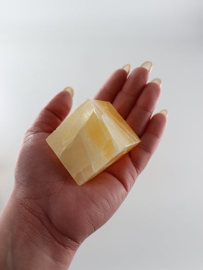Calcite Cubes Set of 7 - Expert Wholesale and Supplier of Wholesale Crystals & Bulk Gemstones, []
