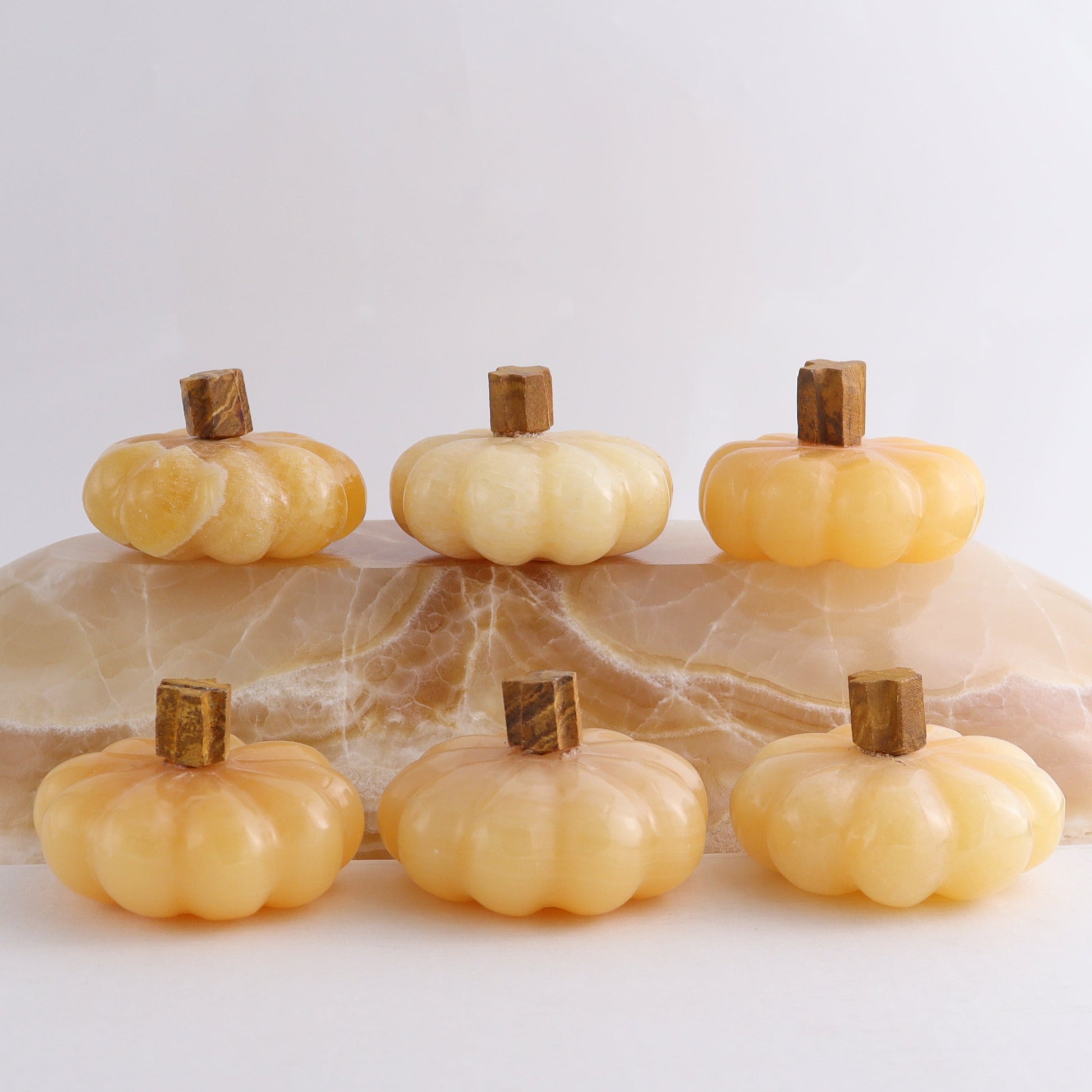Orange Onyx Pumpkins Set of 6 - Expert Wholesale and Supplier of Wholesale Crystals & Bulk Gemstones, ["Catalog Onyx","Mexico","onyx","Pumpkin"]