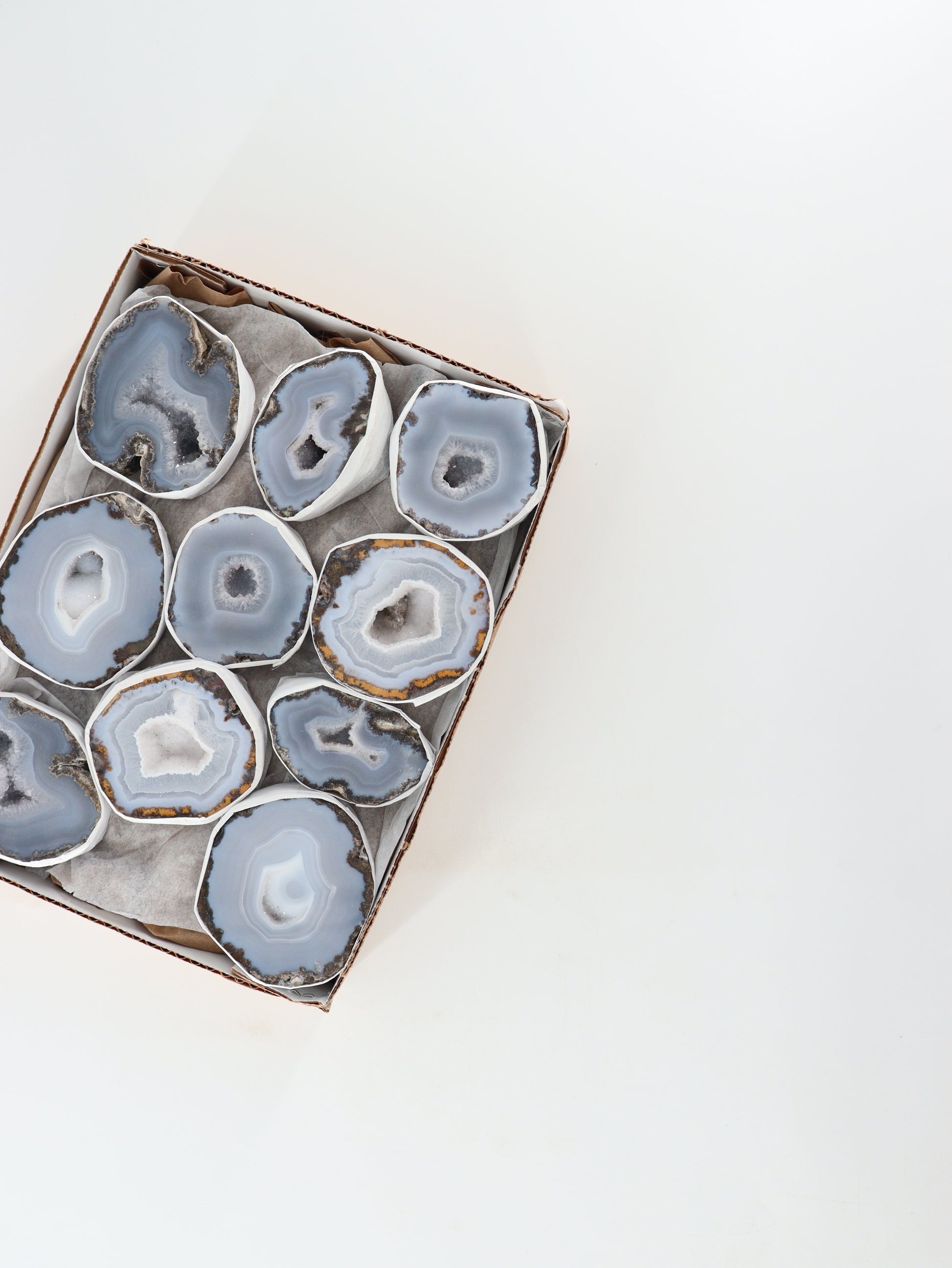 Las Choyas Geodes Flat - Expert Wholesale and Supplier of Wholesale Crystals & Bulk Gemstones, []