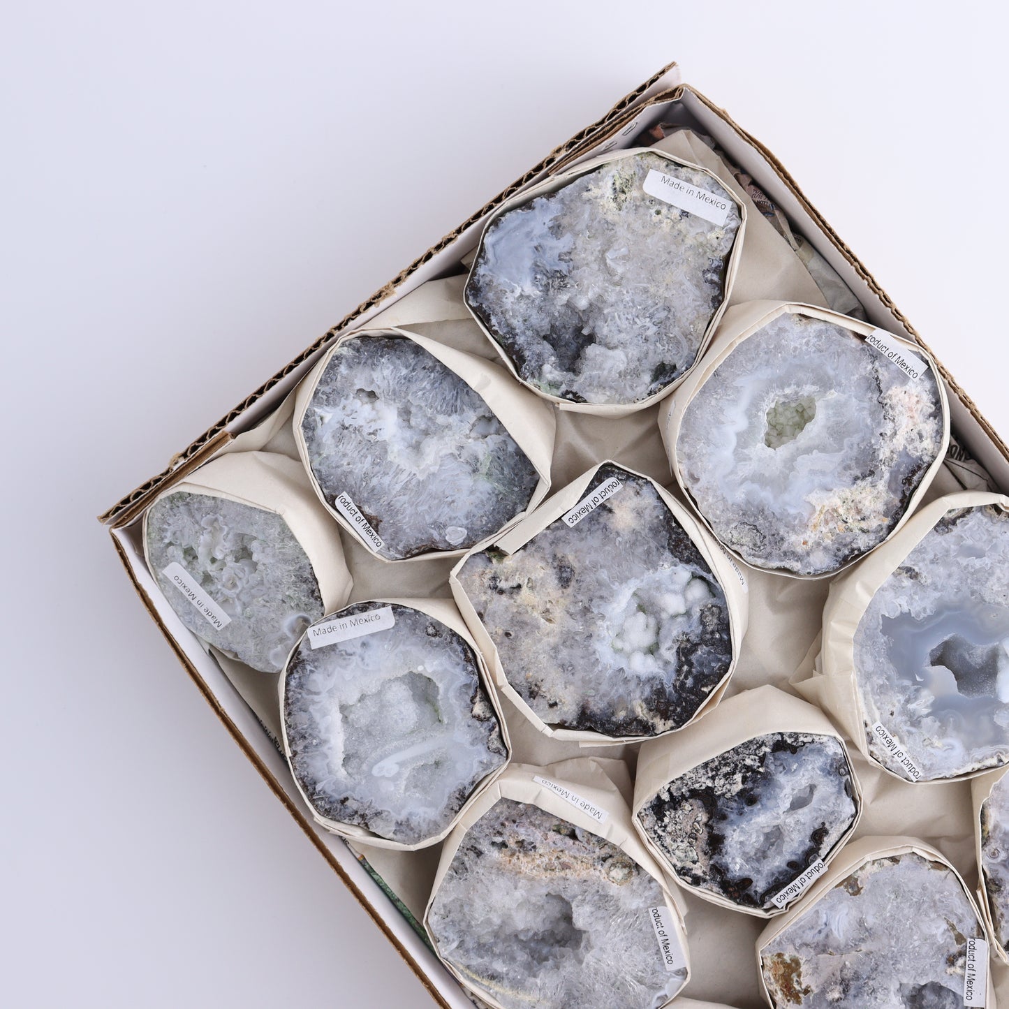 Trancas Geodes Set of 12 - Expert Wholesale and Supplier of Wholesale Crystals & Bulk Gemstones, ["flat","Flats","Geodes","Trancas"]