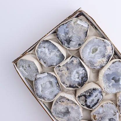 Trancas Geodes Set of 12 - Expert Wholesale and Supplier of Wholesale Crystals & Bulk Gemstones, ["flat","Flats","Geodes","Trancas"]