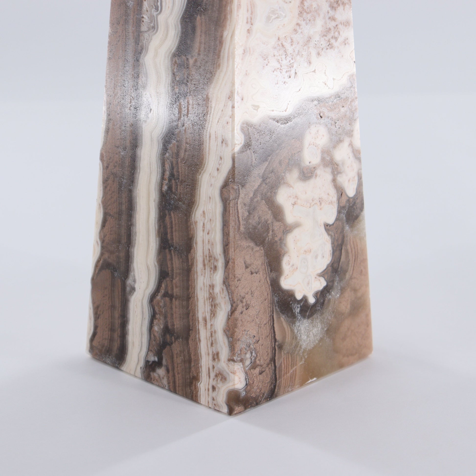 Onyx Obelisk - Expert Wholesale and Supplier of Wholesale Crystals & Bulk Gemstones, ["close_50","Mexico","Obelisk","onyx"]