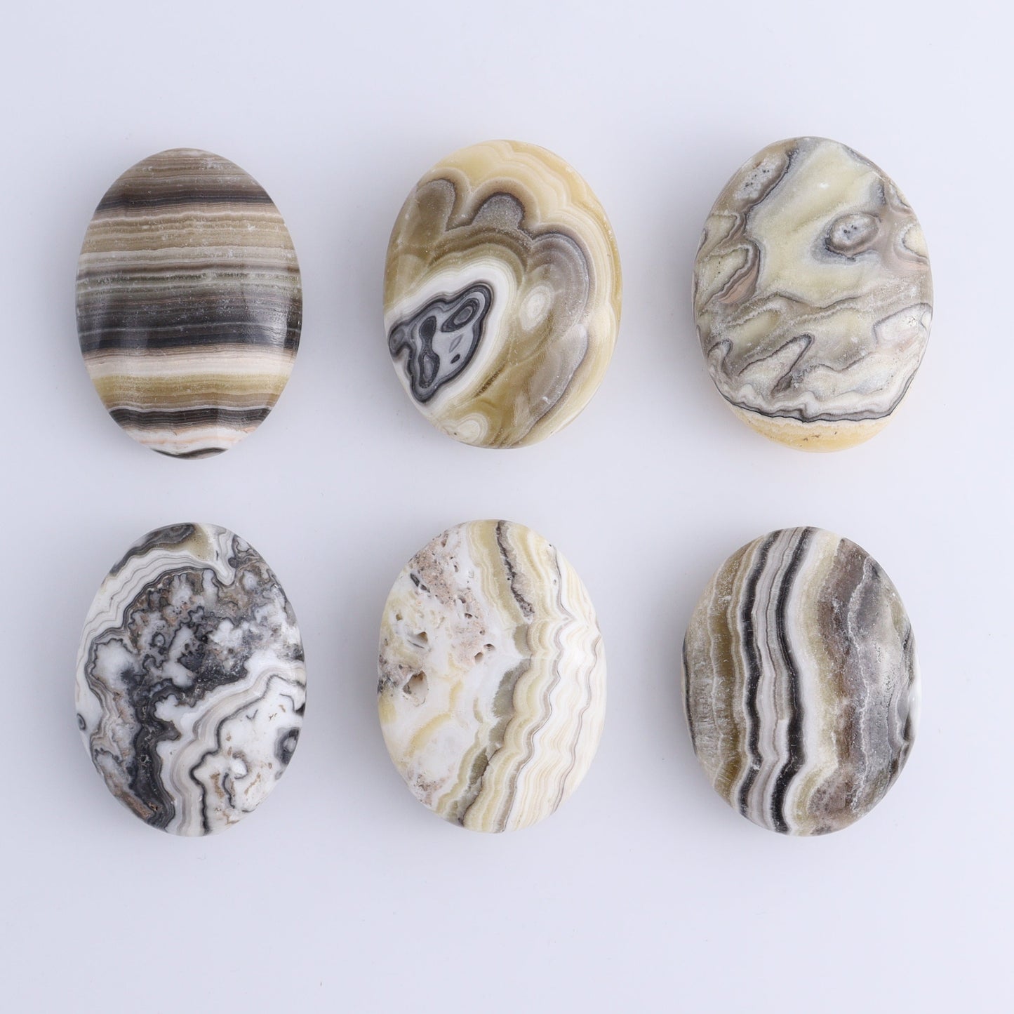 One Zebra Onyx Palm Stones 1 kg Set - Expert Wholesale and Supplier of Wholesale Crystals & Bulk Gemstones, ["Mexico","onyx","Palm Stones"]