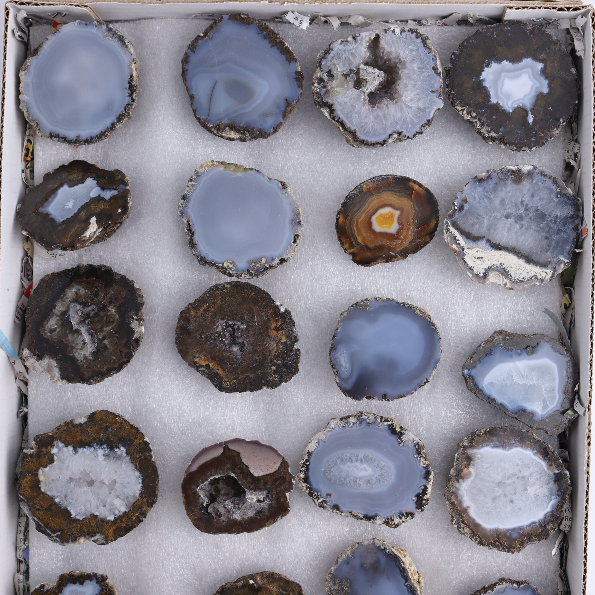 Agate Geodes Flat of 25 - Expert Wholesale and Supplier of Wholesale Crystals & Bulk Gemstones, ["Agate","flat","Flats","Geodes"]