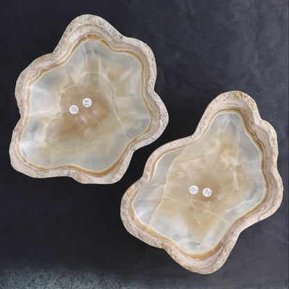 One Wide Bowl Mexican Onyx/Calcite White with Tan Stone Edge