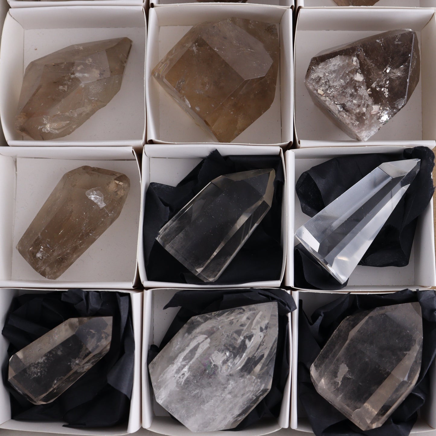 Quartz Mixed Set of 15 - Expert Wholesale and Supplier of Wholesale Crystals & Bulk Gemstones, ["Brazil","Clear Quartz","Quartz","Smoky Quartz"]