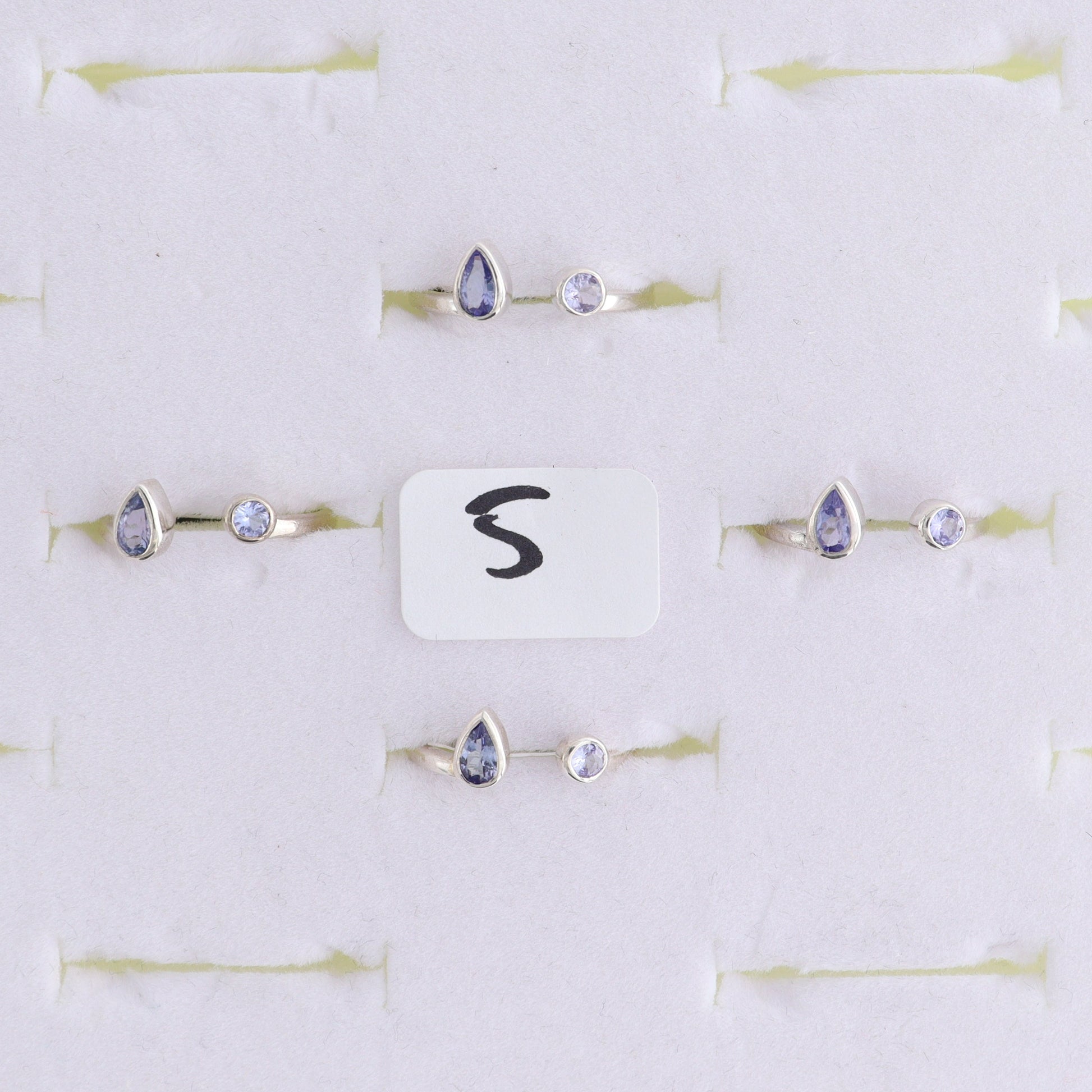 One Tanzinite Ring - Expert Wholesale and Supplier of Wholesale Crystals & Bulk Gemstones, ["India","Ring","sterling silver","Tanzinite"]