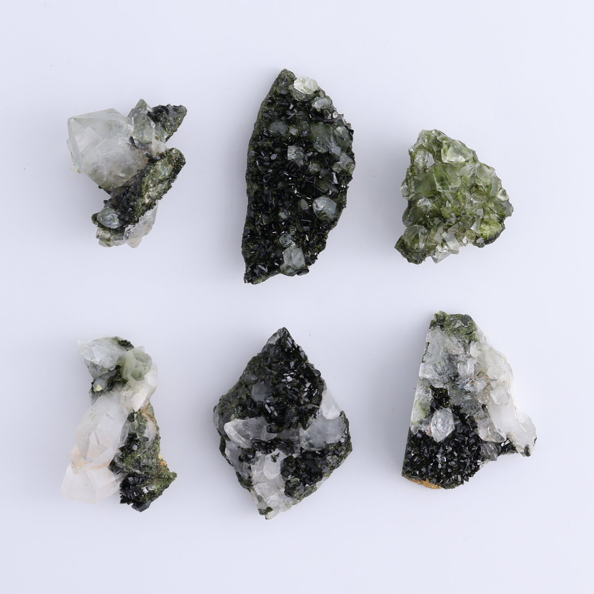 Epidote Set of 15 - Expert Wholesale and Supplier of Wholesale Crystals & Bulk Gemstones, ["epidote","flat","Flats"]