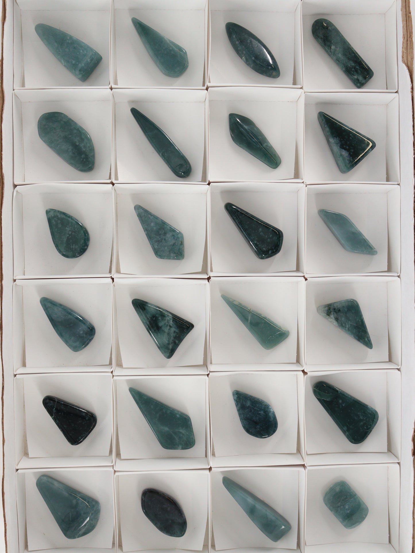 Jadeite Flat Set of 24